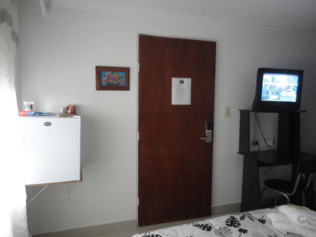 Hotel Fenix Real Богота Номер фото